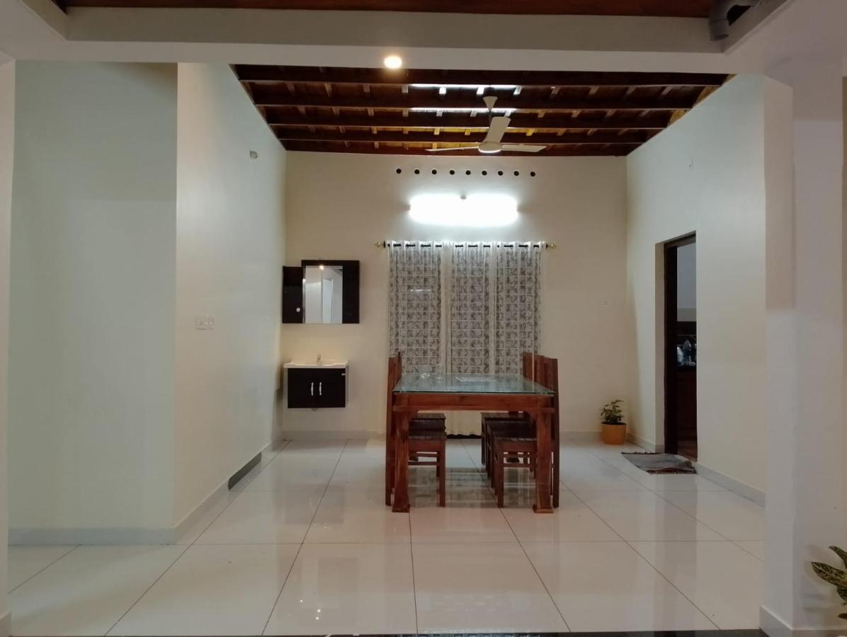Nallukettu Service Villa Mundrothuruth Dış mekan fotoğraf